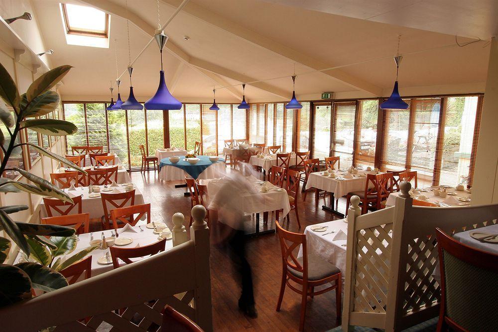 The Lakeside & Leisure Centre 4* Killaloe